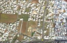 930 م سكن أ مربعة الجبيهة ابو العوف خلف كازية اللوزي 210 الاف كامل القطعة