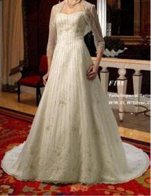 فستان زفاف فاخر للبيع أو الإيجار