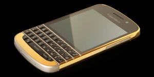 WTS:-BLACKBERRY Q10 Gold Edition Unlocked Phone (BBM CHAT 25F7FA0C )