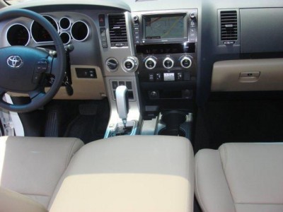 TOYOTA SEQUOIA 2013 SUV