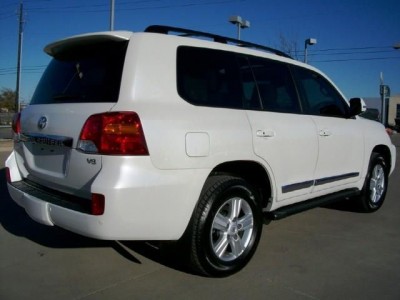 MY 2013 TOYOTA LAND CRUISER FOR SALE.