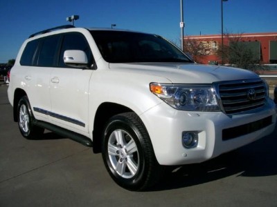 MY 2013 TOYOTA LAND CRUISER FOR SALE.