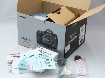 كانون EOS-5D مارك الثالث كاميرا SLR الرقمية الجسم، 22.3 ميجابيكسل - الولايات المتحدة الأ