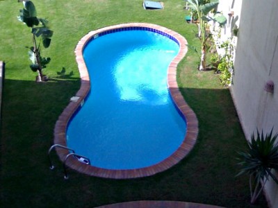 Making Swimming Pool شركة كنزي لـ انشاء حمامات السباحة