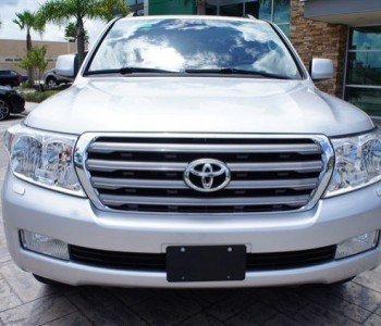 SELLING:: MY TOYOTA  LAND CRUISER 2011 V8.