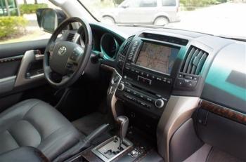 GCC SPECS: 2011 TOYOTA LAND CRUISER V8.