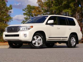 Selling my 2013 Toyota Land Cruiser V8