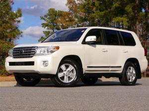 Selling my 2013 Toyota Land Cruiser V8
