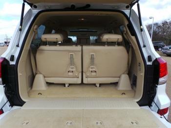 Selling: My 2013 Lexus lx 570 SUV.