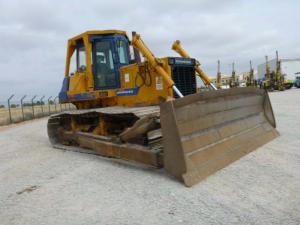 IT# 518-2000 KOMATSU D85P-21 Crawler Tractor
