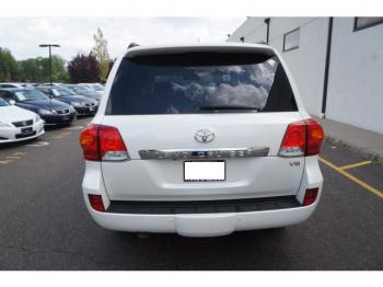 TOYOTA LAND CRUISER 2013 MODEL