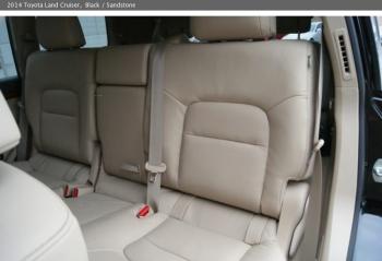 تويوتا لاند كروزر 2014 لون أسود للبيع هنا هو رقم ال WhatsApp بلدي 002348056560988