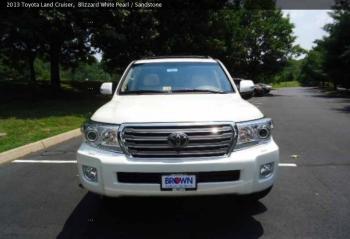 تويوتا لاند كروزر 2013 لون أسود للبيع هنا هو رقم ال WhatsApp بلدي 002348056560988