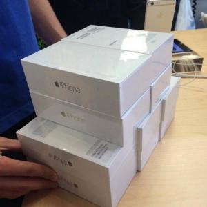 Apple iPhone 6S,6S plus ,Apple iPhone 6 whatsapp or  call +254773036008