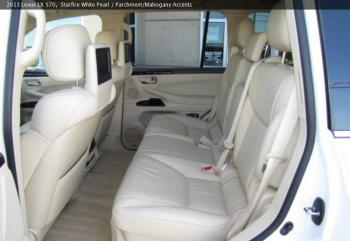 لكزس LX 570 2013 أبيض للبيع هنا هو بلدي ال WhatsApp +2347013991405