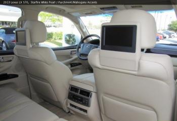 لكزس LX 570 2013 أبيض للبيع هنا هو بلدي ال WhatsApp +2347013991405