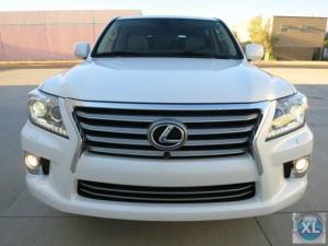 BUY MY 2013 LEXUS LX 570 V8.