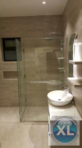 شقق طابقية فاخرة للبيع