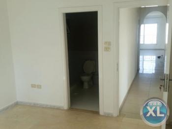 شقة فارغة للايجار بالقرب من اشارت الجبيهة