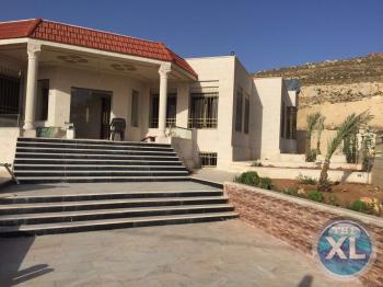 فيلا فخمة بموقع مميز