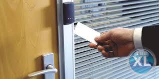 أحدث أجهزة التحكم في الدخول والخروج  وفتح وغلق الأبواب والمعروفة بنظام ACCESS CONTROL