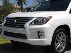 للبيع جيب ليكسوس لي 570