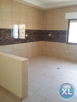 شقق قريبة من الجبيهة