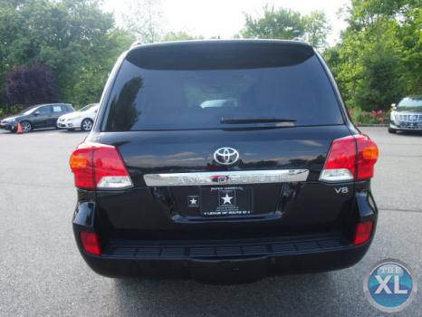 2013 Toyota Land Cruiser V8 SUV