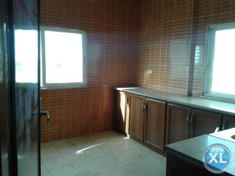 شقة للايجار في ابو علندا/ المستندة