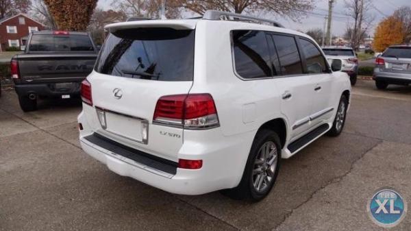 لكزس LX 570 2015 مع 40319 كم ، للبيع