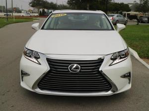 Looking to Sell my 2016 LEXUS ES 350 One-Owner