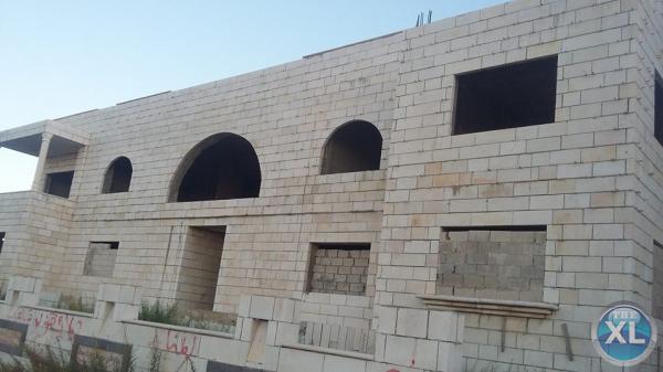 فيلا عظم للبيع في مرج الحمام/ الظهير - خلف مدارس الخمائل ب550م