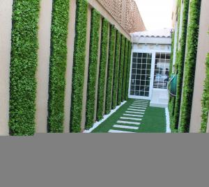 شركة عشب صناعي عشب جداري الرياض جدة الدمام 0553268634