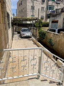 للبيع بيت مستقل في البيادر – منطقة الرونق / حي السهل